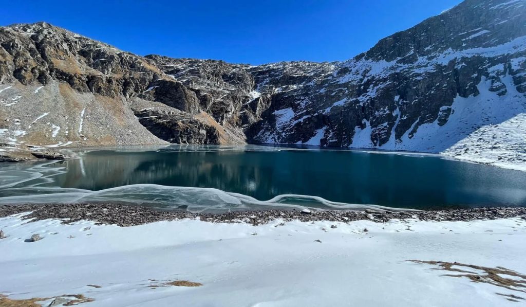 Baraadsar Lake Trek